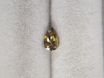 0644-17-1　ゾイサイト　0.38ct