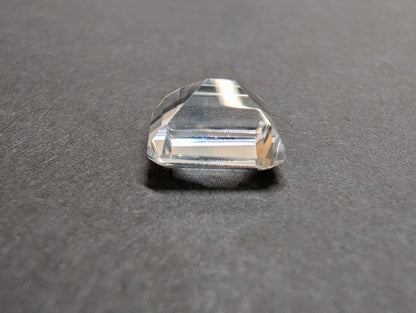 0066 バイカラートパーズ 4.96ct