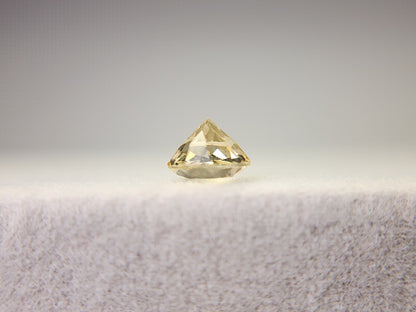 0091-11　イエローラブラドライト　0.80ct