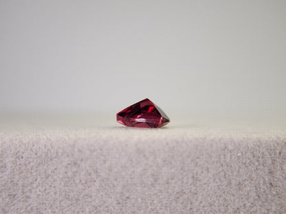 0910-1-15　ガーネット　1.40ct