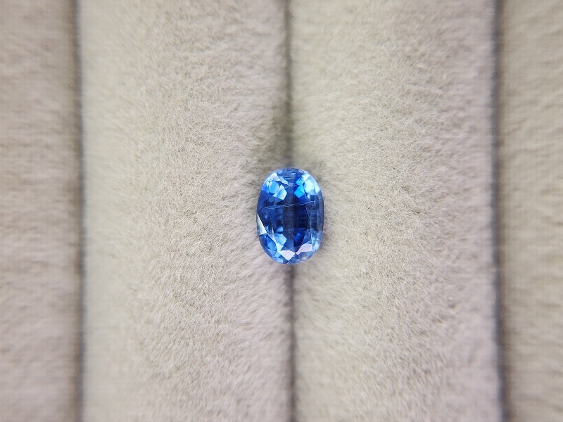 0035-1-37　カイヤナイト　1.22ct