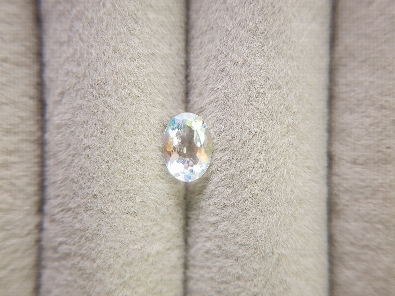 0761-8　アンデシンラブラドライト　0.71ct