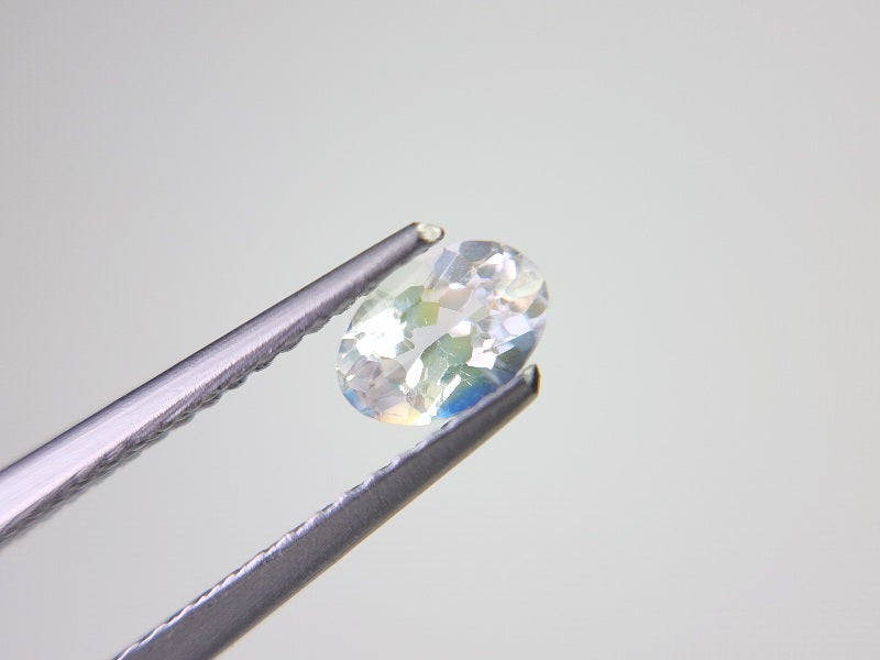 0760-7　アンデシンラブラドライト　0.48ct