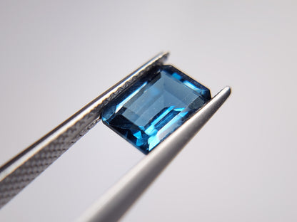 0931-8　ロンドンブルートパーズ　1.74ct