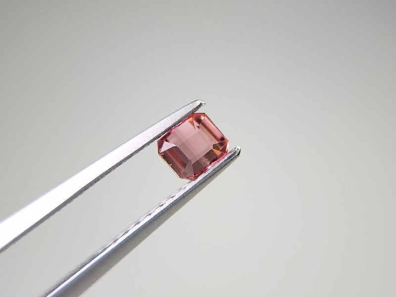 0879-84  トルマリン  0.41ct