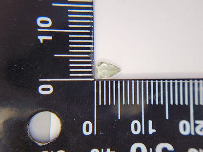 0644-10-4　ゾイサイト　0.28ct