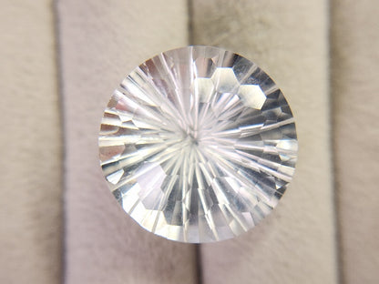 SUI-5　水晶　23.58ct