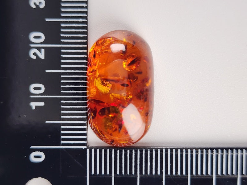 0038-2　琥珀　8.97ct