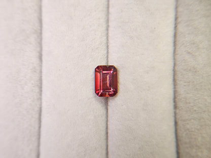 0151-3-4　バイカラーアンデシン　1.01ct