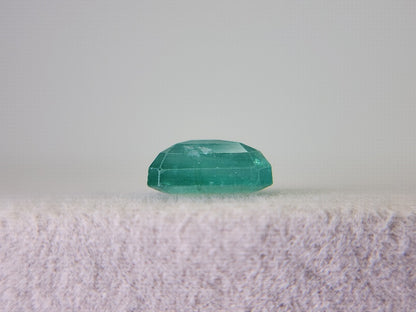 EM-9　エメラルド　1.05ct
