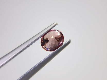 0935-10　ピンクジルコン　0.81ct