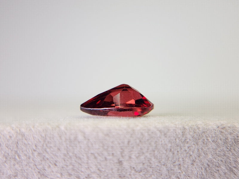 0910-3-3　ガーネット　1.54ct