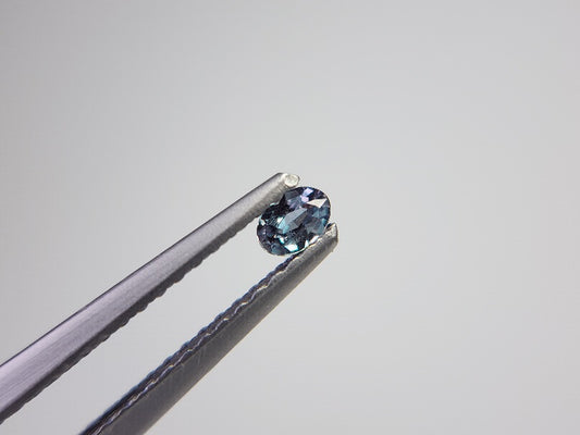 0266-1　アレキサンドライト(ブラジル産)　0.08ct