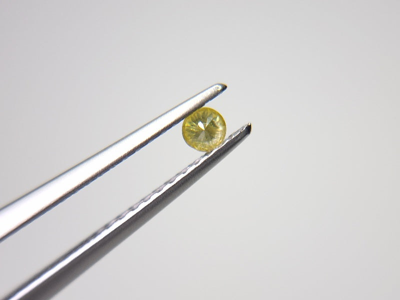 yeDM-8　イエローダイヤモンド　0.06ct