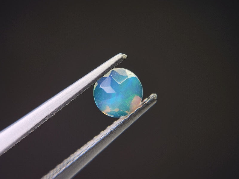 0909-4-5　オパール　0.27ct
