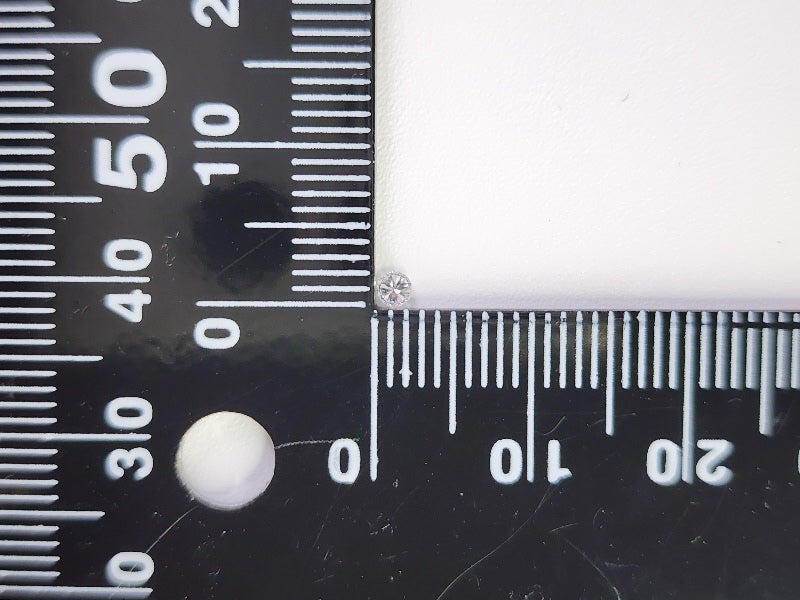 0015-1-5　ダイヤモンド　0.04ct