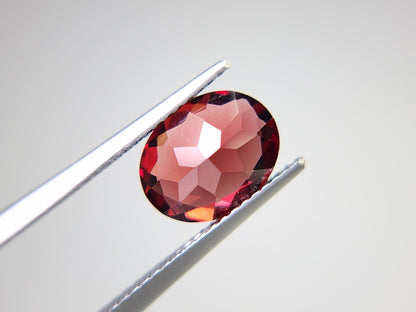 0910-4-8　ガーネット　2.57ct