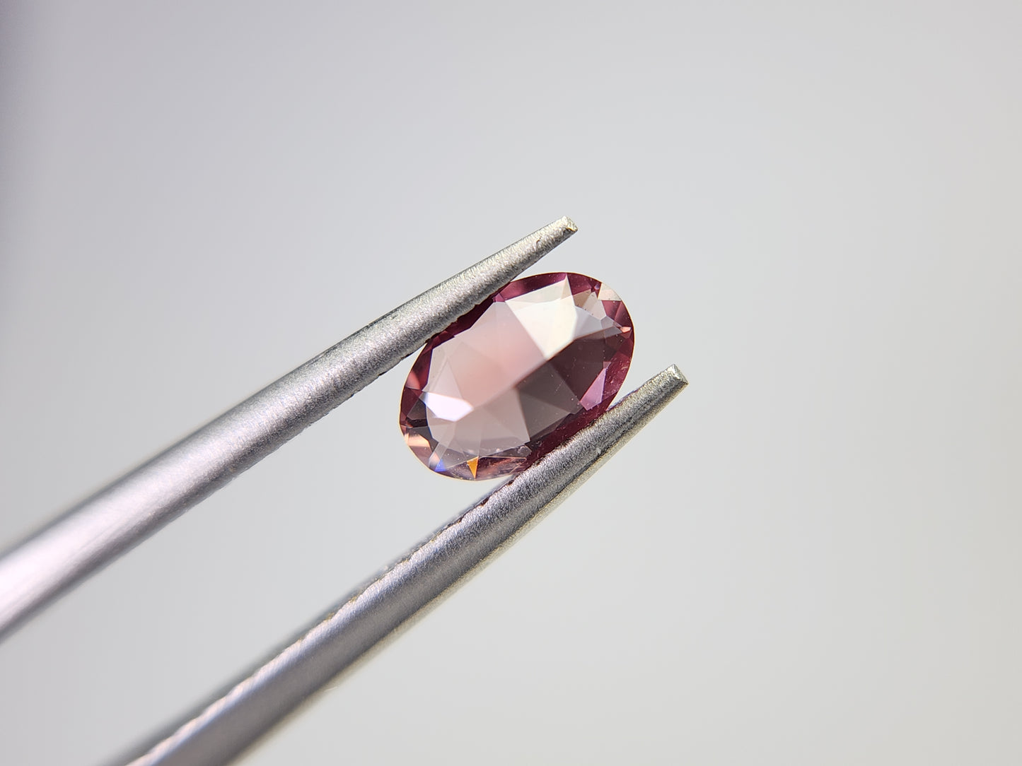 0152-2-3　バイカラーアンデシン　0.37ct