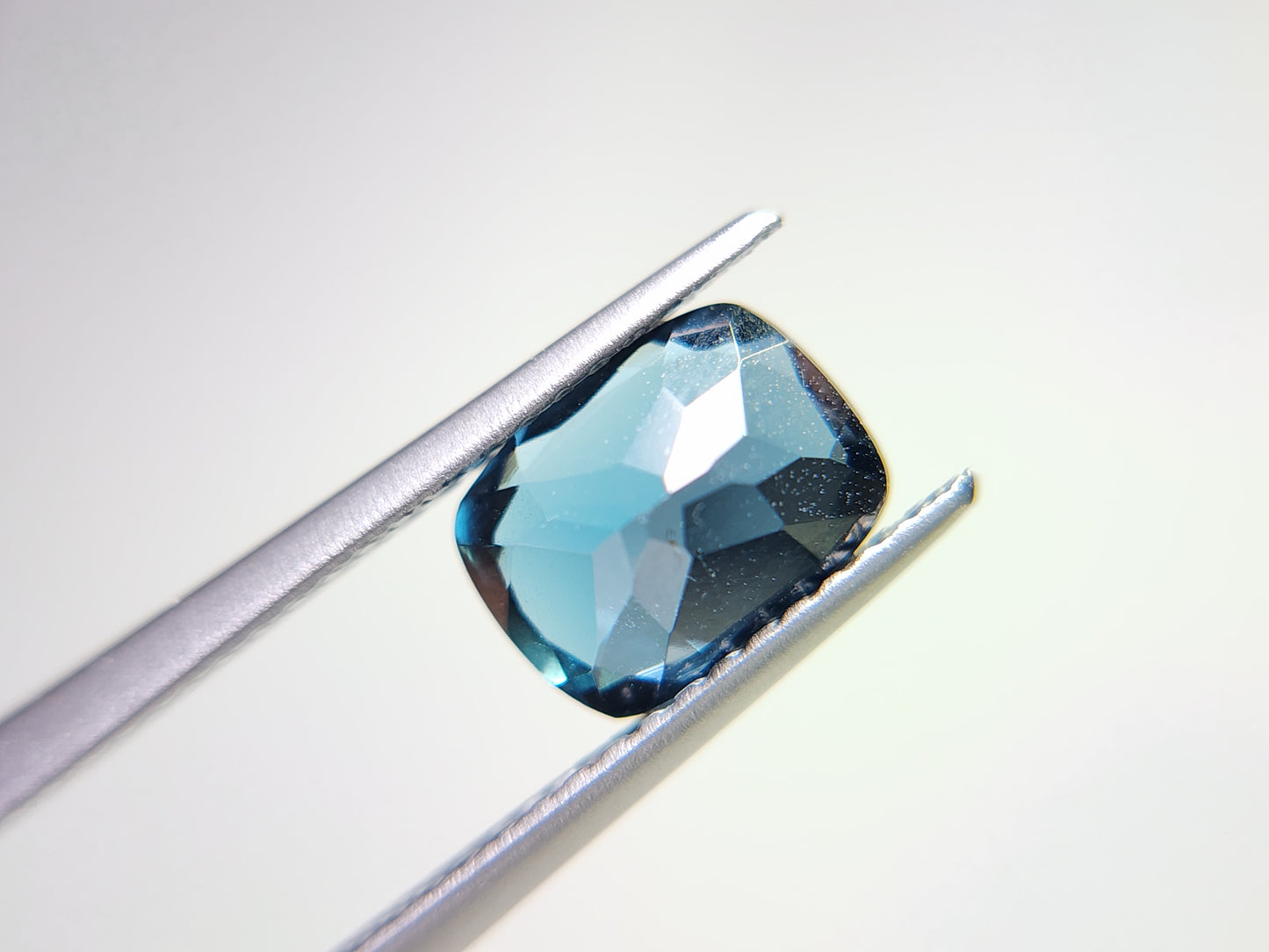 0931-7　ロンドンブルートパーズ　1.79ct