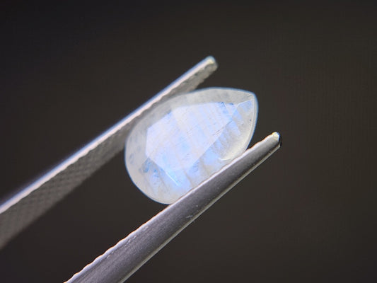 【500円均一】12/22正午まで　ブルームーンストーン　1.86ct　1