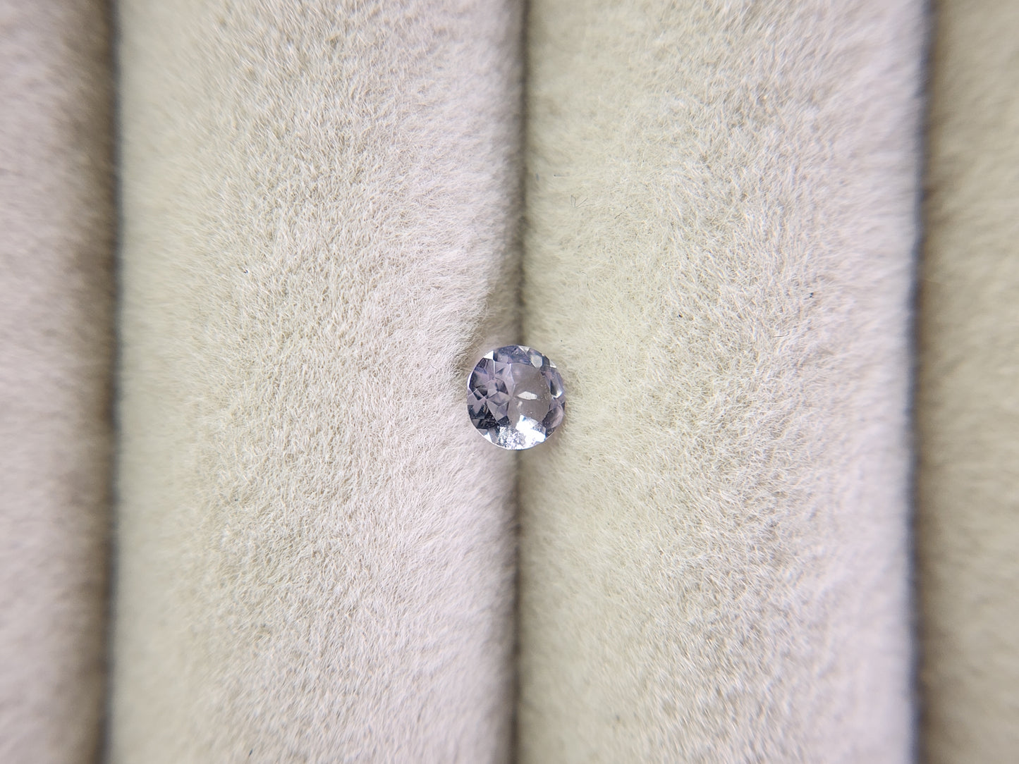 0823-10　スピネル　0.24ct