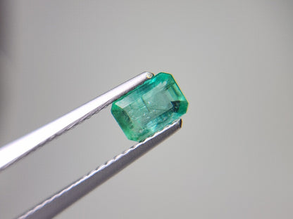0936-9　エメラルド(ザンビア産)　0.57ct