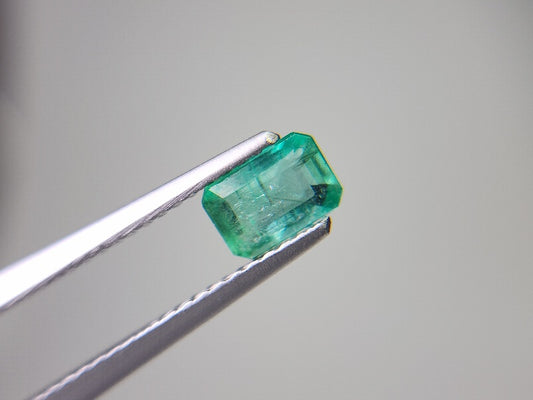 0936-9　エメラルド(ザンビア産)　0.57ct