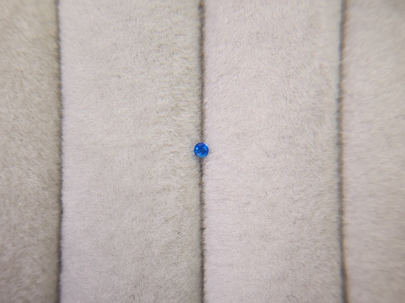 0129-3　アウイナイト　0.01ct