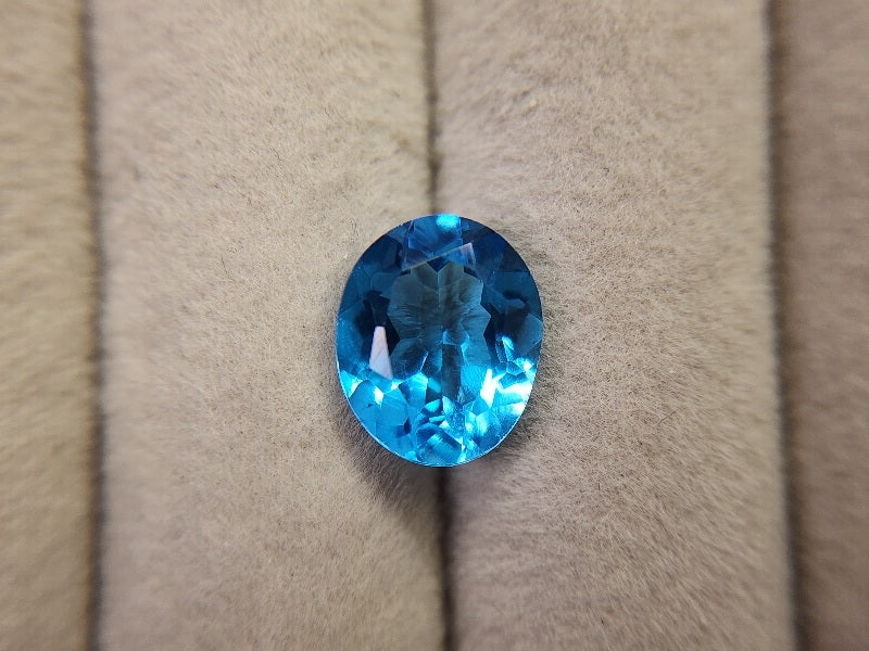 bl-TO-1　ブルートパーズ　4.16ct