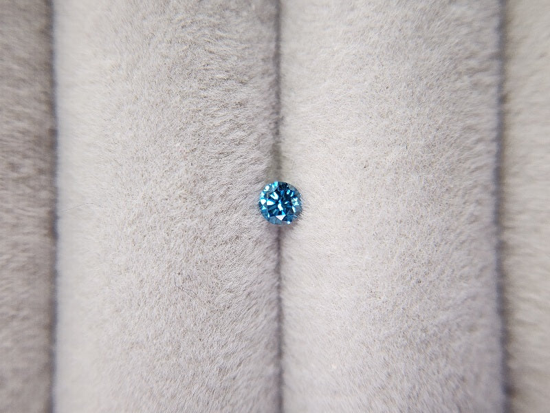 0015-3-1　ブルーダイヤモンド(トリートメント)　0.11ct