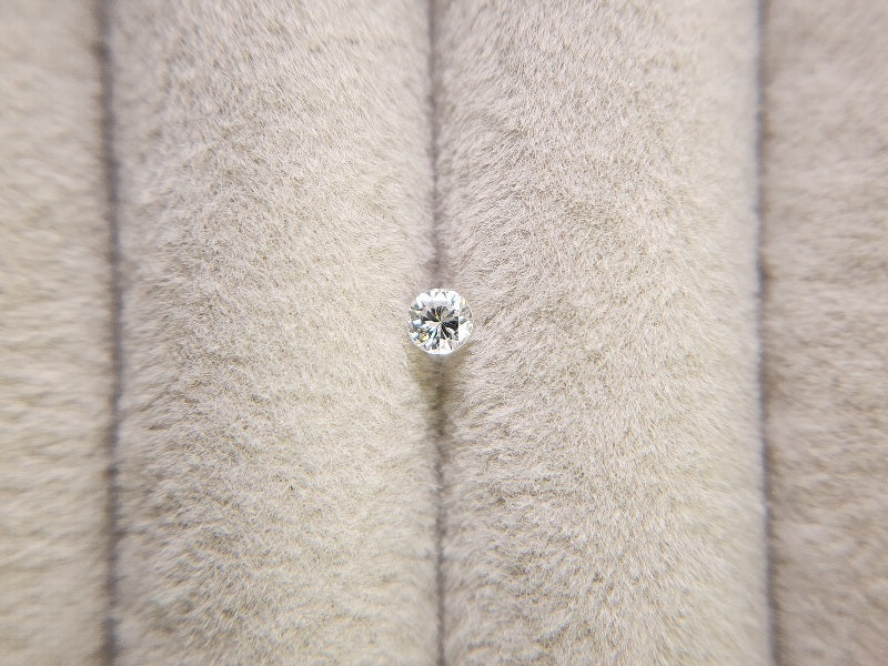 0015-1-13　ダイヤモンド　0.13ct