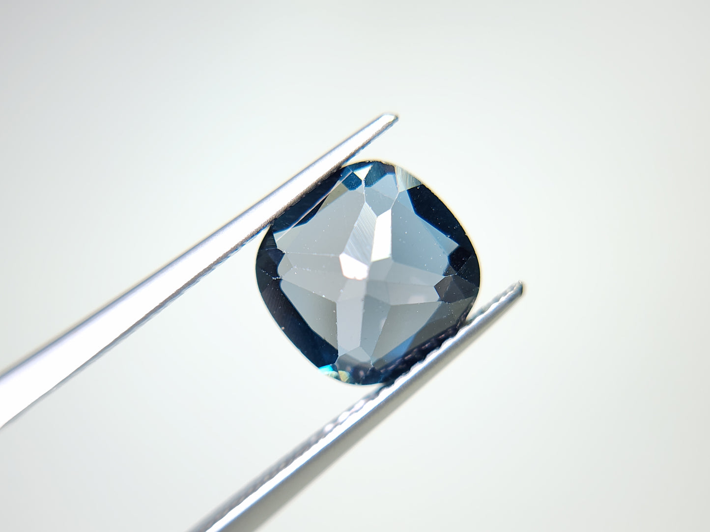 0931-1　ロンドンブルートパーズ　3.41ct
