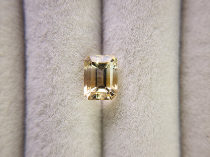 0365-5-7　バイカラーシトリン　2.00ct