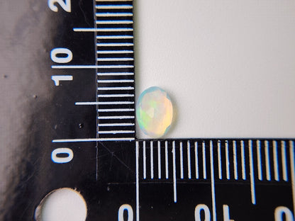 0909-2-10　オパール　0.49ct
