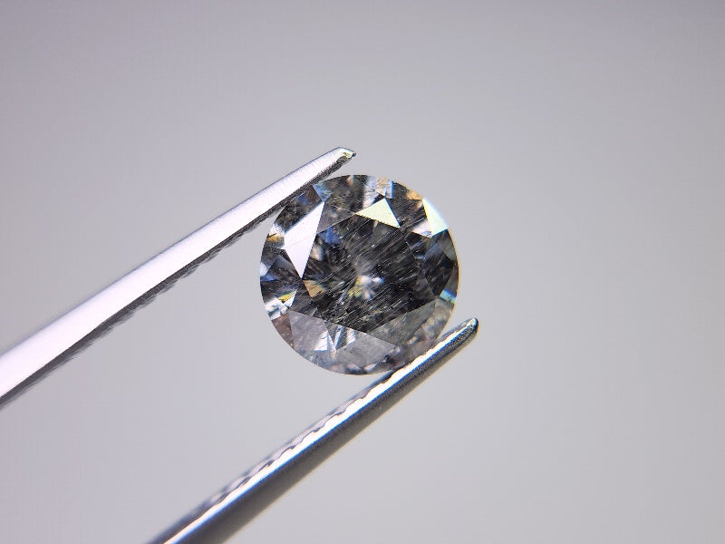 　grMOI-2　合成グレーモアッサナイト　0.93ct
