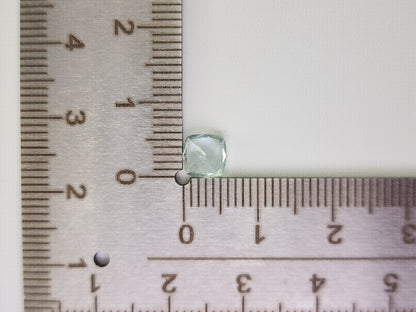 gBE-5　グリーンベリル　0.85ct