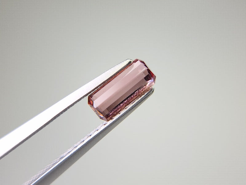 0879-56　トルマリン  0.57ct　
