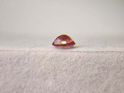 0152-2-11　バイカラーアンデシン　0.43ct