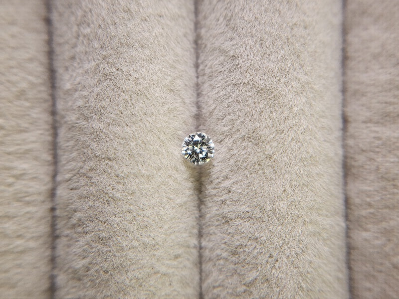 0015-1-11　ダイヤモンド　0.15ct