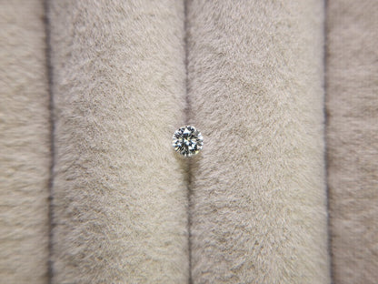 0015-1-11　ダイヤモンド　0.15ct