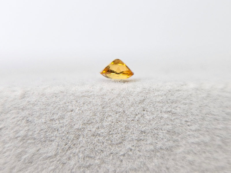 CND-10　コンドロダイト　0.11ct