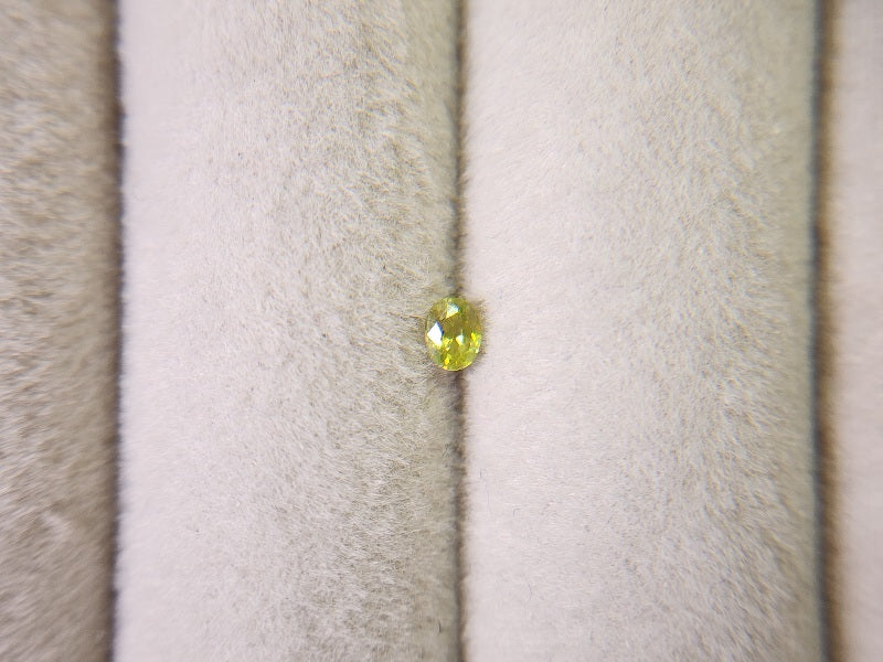 0932-1-12　スフェーン　0.12ct