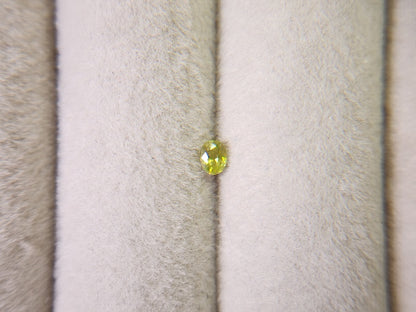 0932-1-12　スフェーン　0.12ct