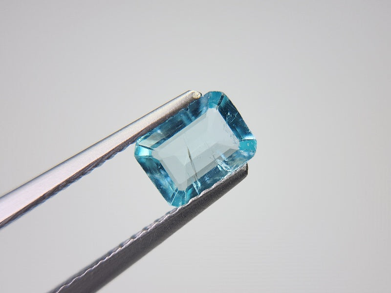 0466-4　アパタイト　0.76ct