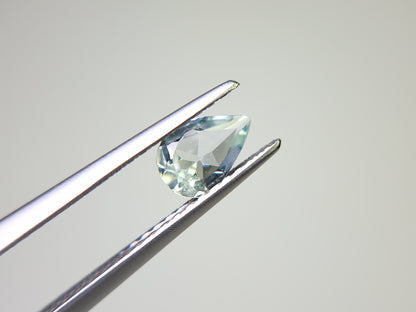 0878-2-8　グリーンベリル　0.33ct