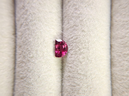 RDGA-15　ロードライトガーネット　0.68ct