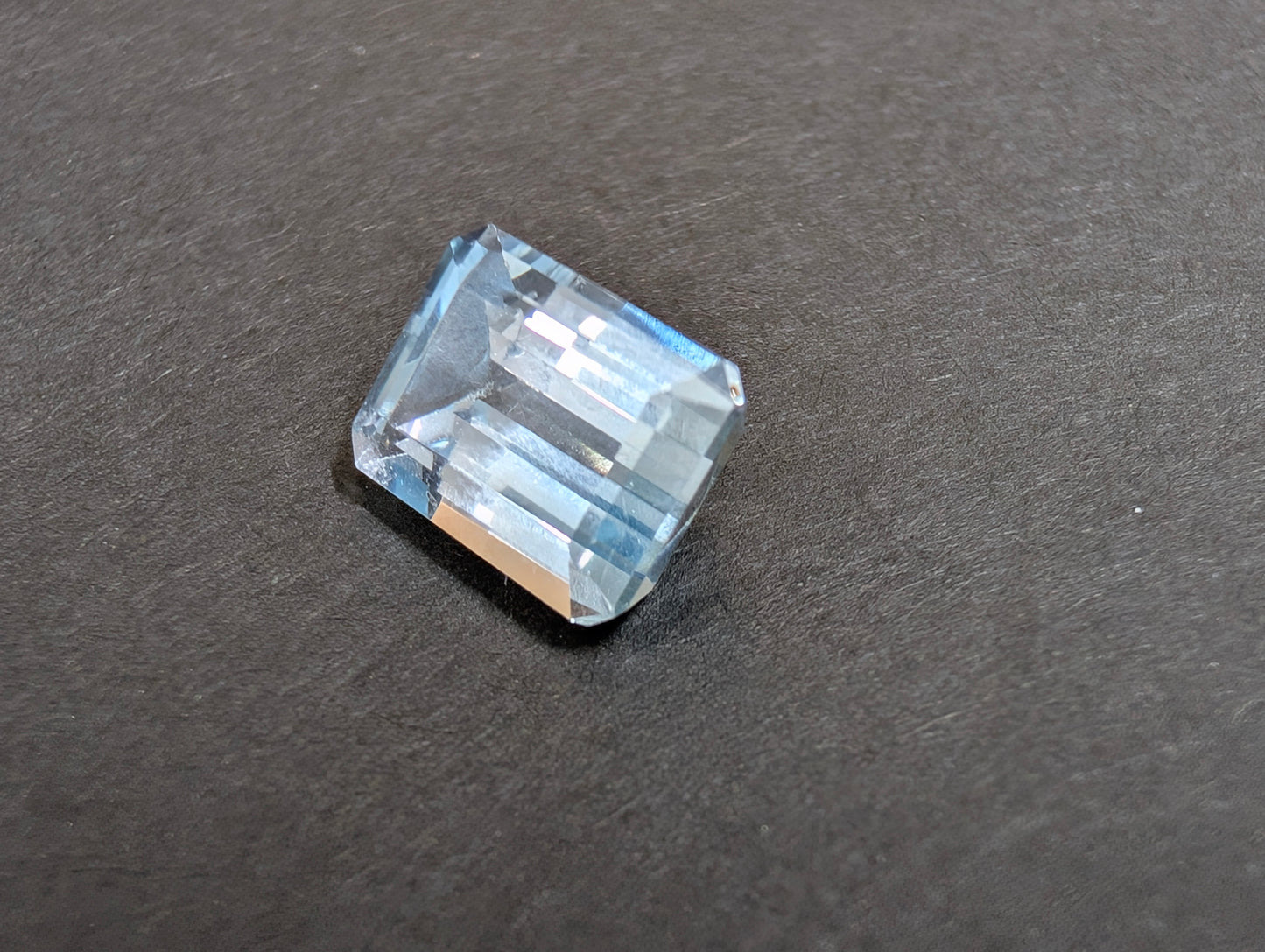 0079 バイカラートパーズ 3.31ct