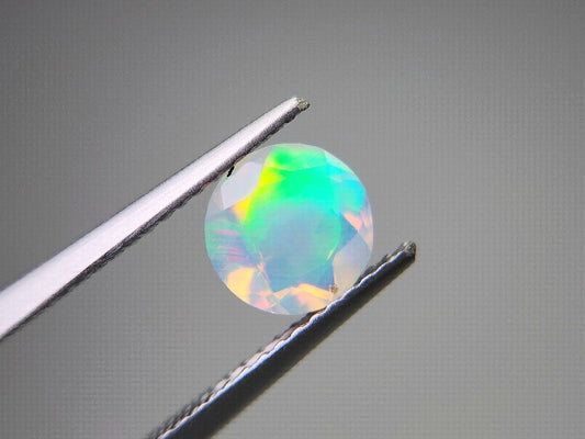 0909-3-4　オパール　0.82ct