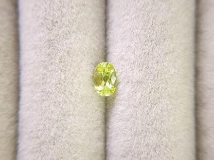 0928-1　パロットクリソベリル　0.55ct