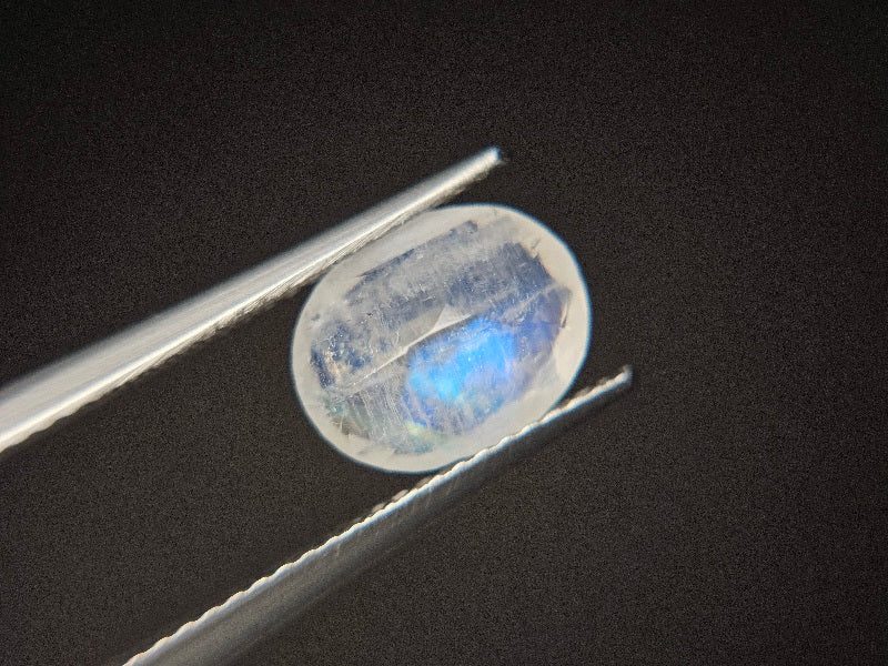 blMO-2　ブルームーンストーン　2.55ct